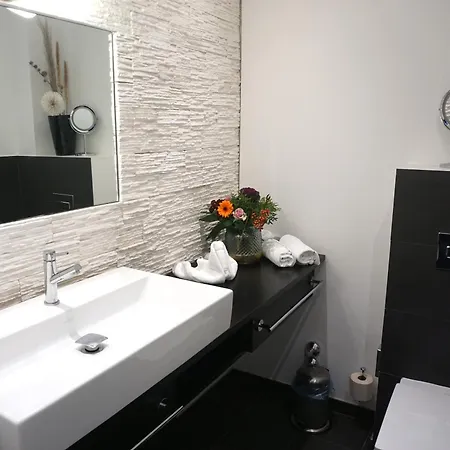 Otel Bucheneck Linz am Rhein