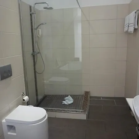 Bucheneck Otel 4*